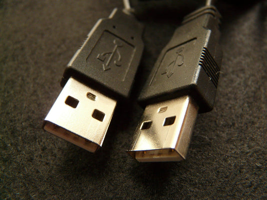 USB Types Explained (2025 Updated Guide): Identify Ports, Speeds, and Compatibility Like a Pro
